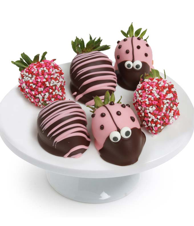 Ladybug Chocolate Covered Strawberries - Half Dozen