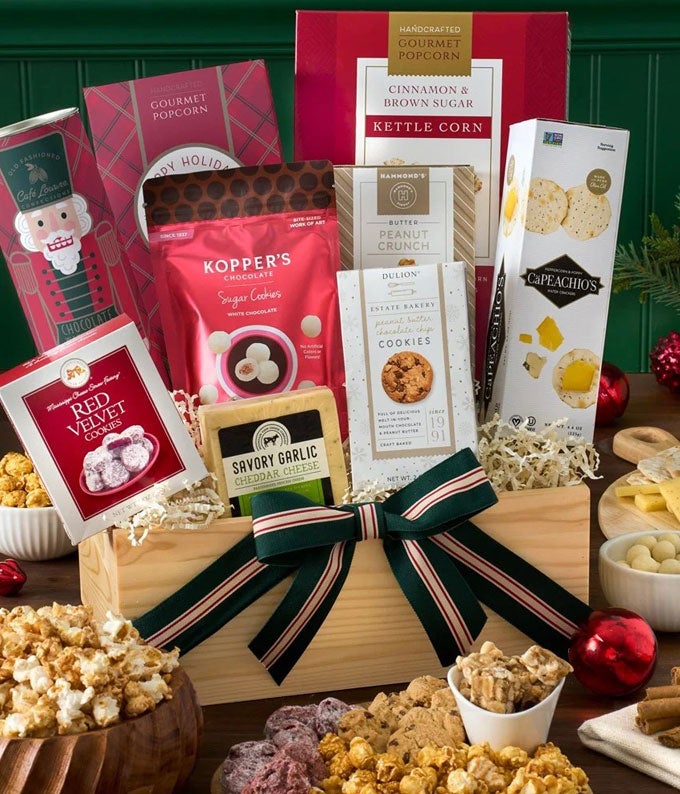 Classic Christmas Delights Basket