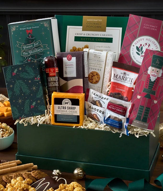 Deluxe Christmas Delights Basket