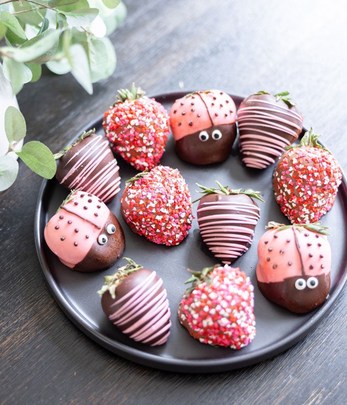 Ladybug Chocolate Covered Strawberries