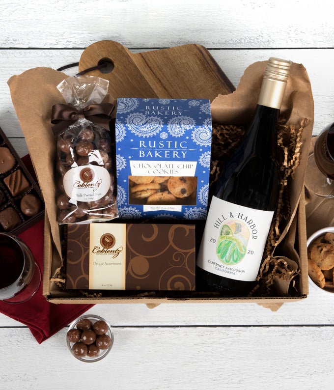 Red Wine &amp; Sweet Treats Gift Box