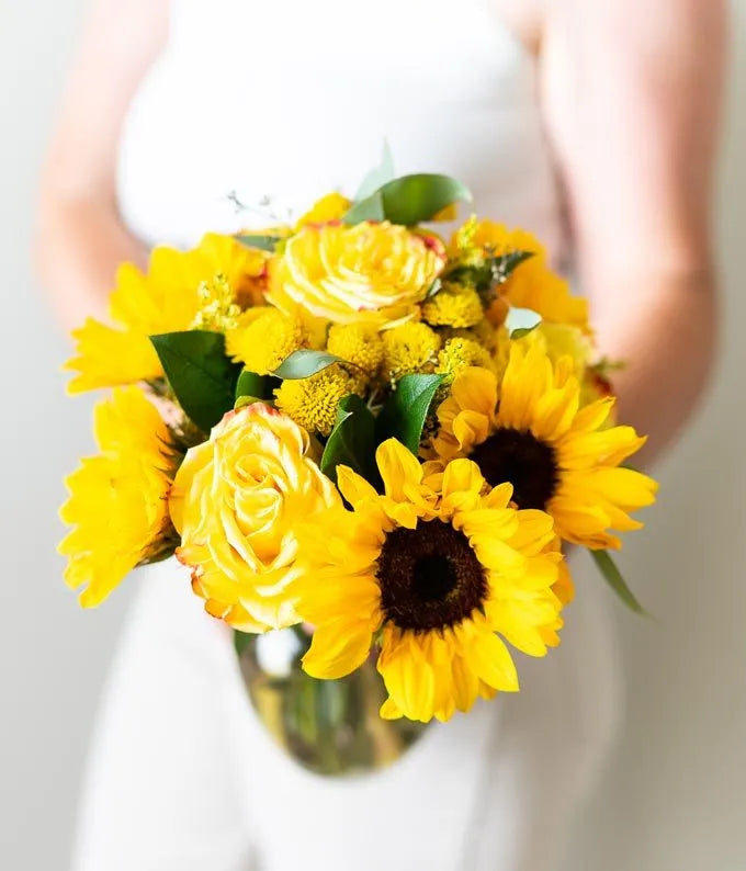 Brilliant Sunflower &amp; Rose Bouquet - Deluxe