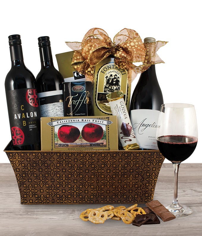 Red Wine Lovers Gourmet Gift Basket