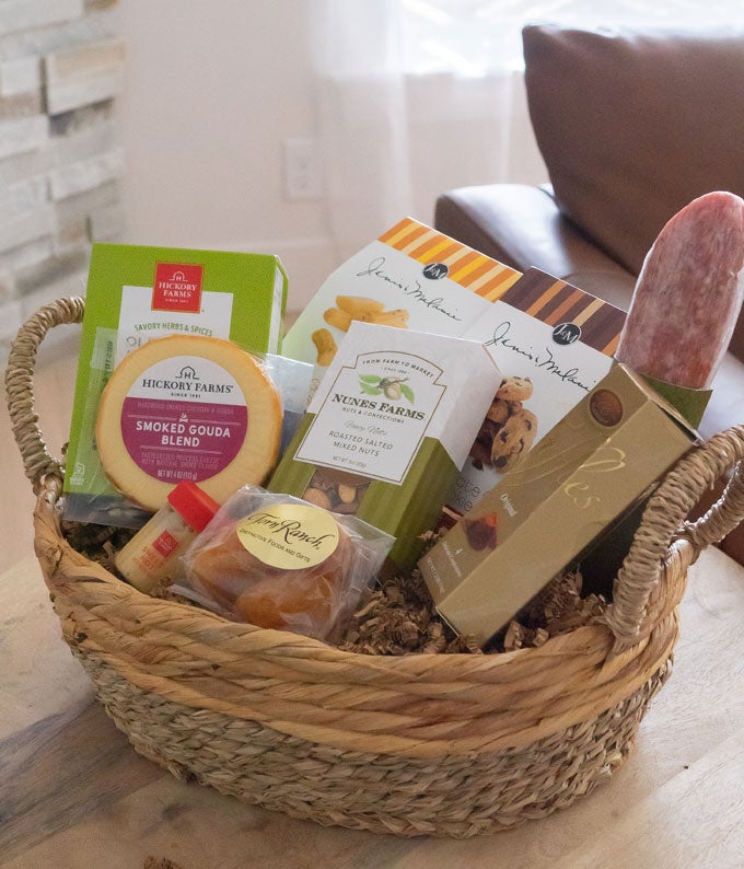 Valentine Savory Snackin' Gift Basket