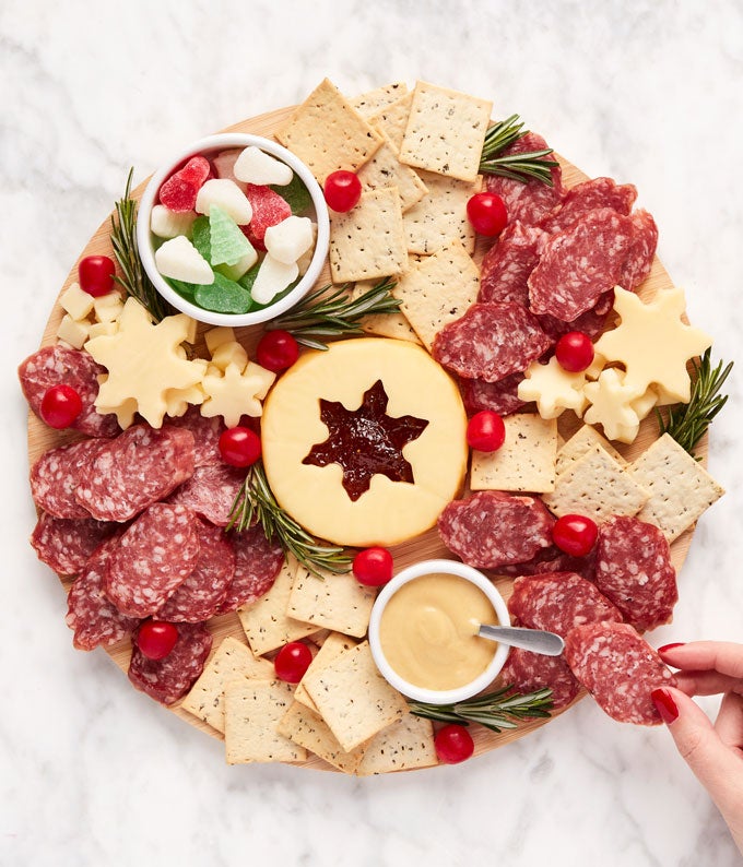 Holiday Wreath Charcuterie Kit