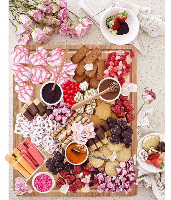 Cupid&#39;s Treat Charcuterie Board