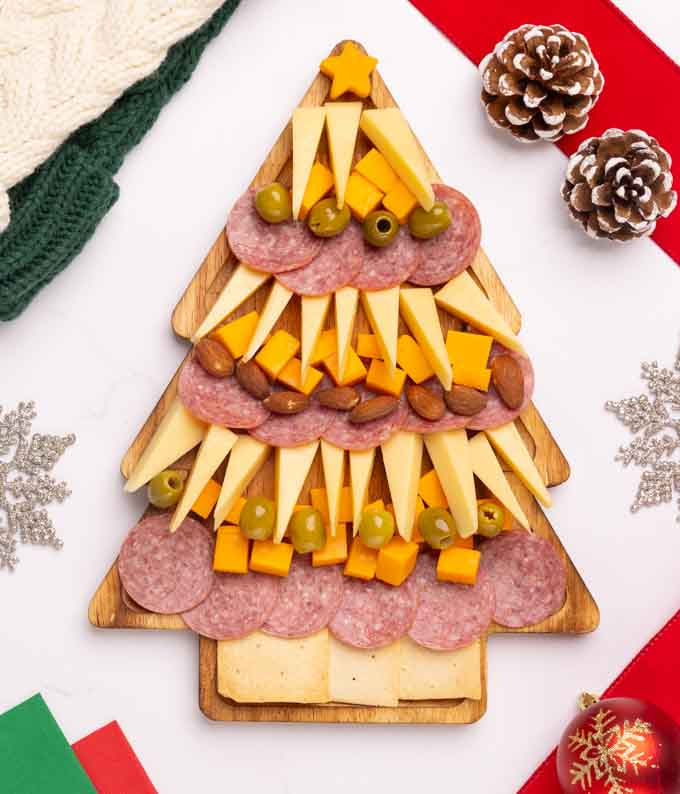 Season's Greetings Deluxe Charcuterie & Cheese Gift Box