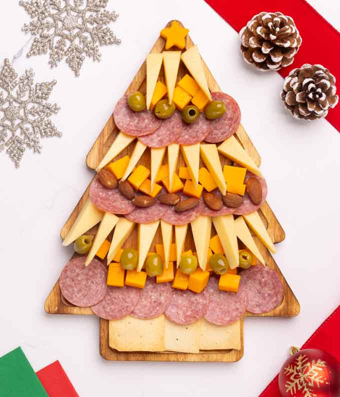 Season's Greetings Charcuterie, Cheese & Sparkling Wine Gift Box