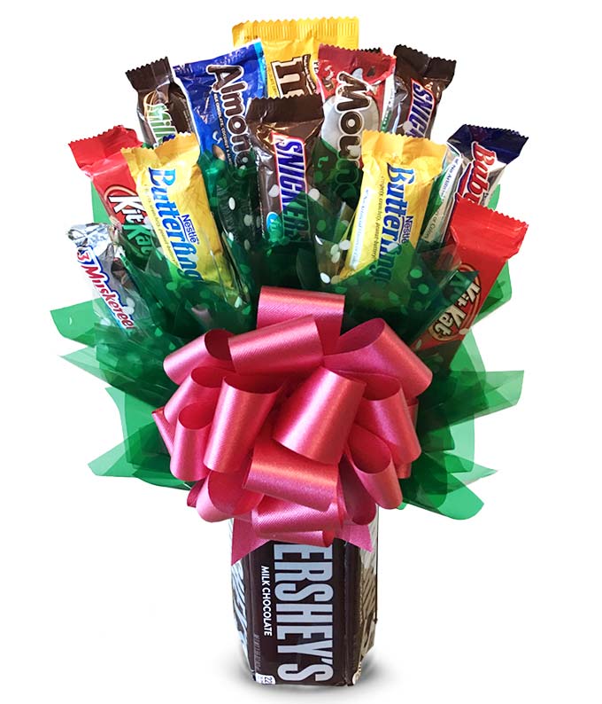 Candy bouquet in hershey vase
