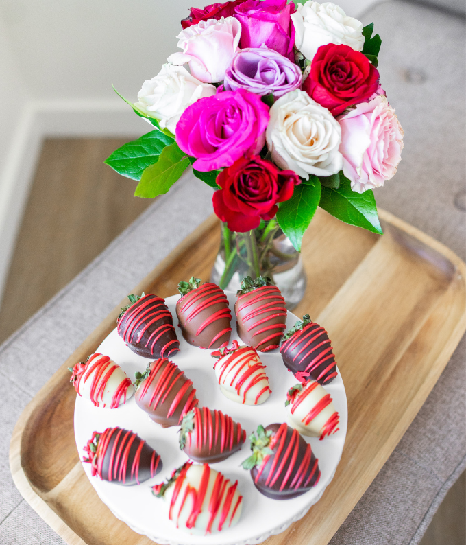 Red Swizzled Chocolate Covered Strawberries - 12 Pieces