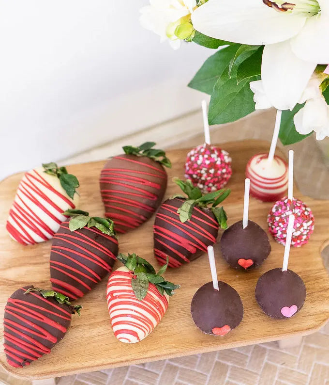 Love Chocolate Cake Pops &amp; Strawberries - 12 Pieces